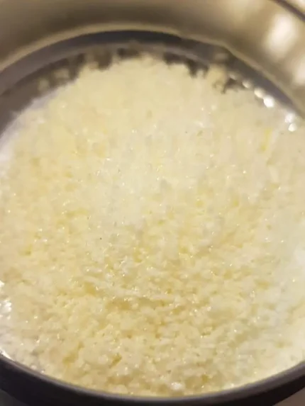 Pure DMT powder and crystal for sale online in the UK at HippyTransLab.eu